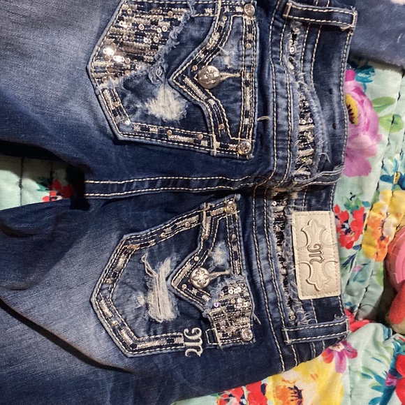 Miss me jeans (capri) - Picture 2 of 5